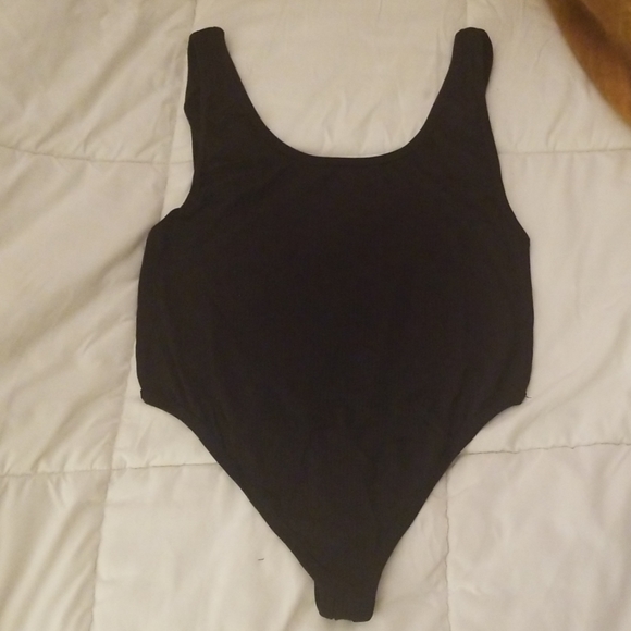 Classic Ribbed Bodysuit - Picture 6 of 6